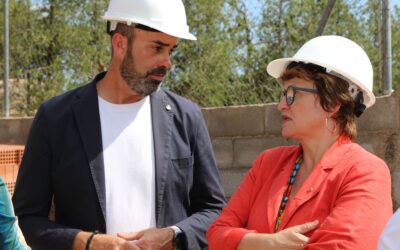 La consellera Anna Simó visita les obres de la nova llar d’infants de Roquetes