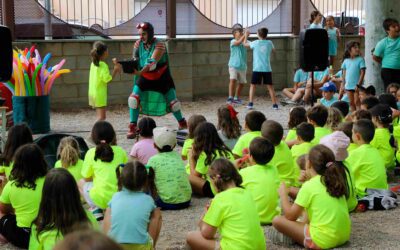 Més de 250 infants gaudeixen de la festa dels campus d’estiu a Roquetes