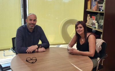 Nova alumna en pràctiques a la Biblioteca de Roquetes