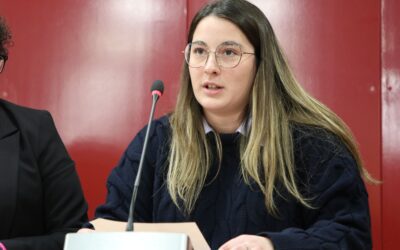 Gemma Sanromà pren possessió com a nova regidora de l’Ajuntament de Roquetes