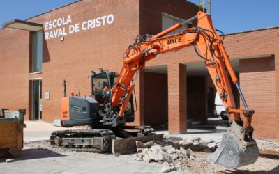 Millora als patis de l’Escola Raval de Cristo amb nou paviment i zones verdes