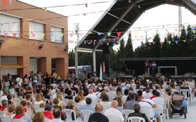 La Ravaleta llueix en l’Ofrena de Flors i Fruits i el pregó